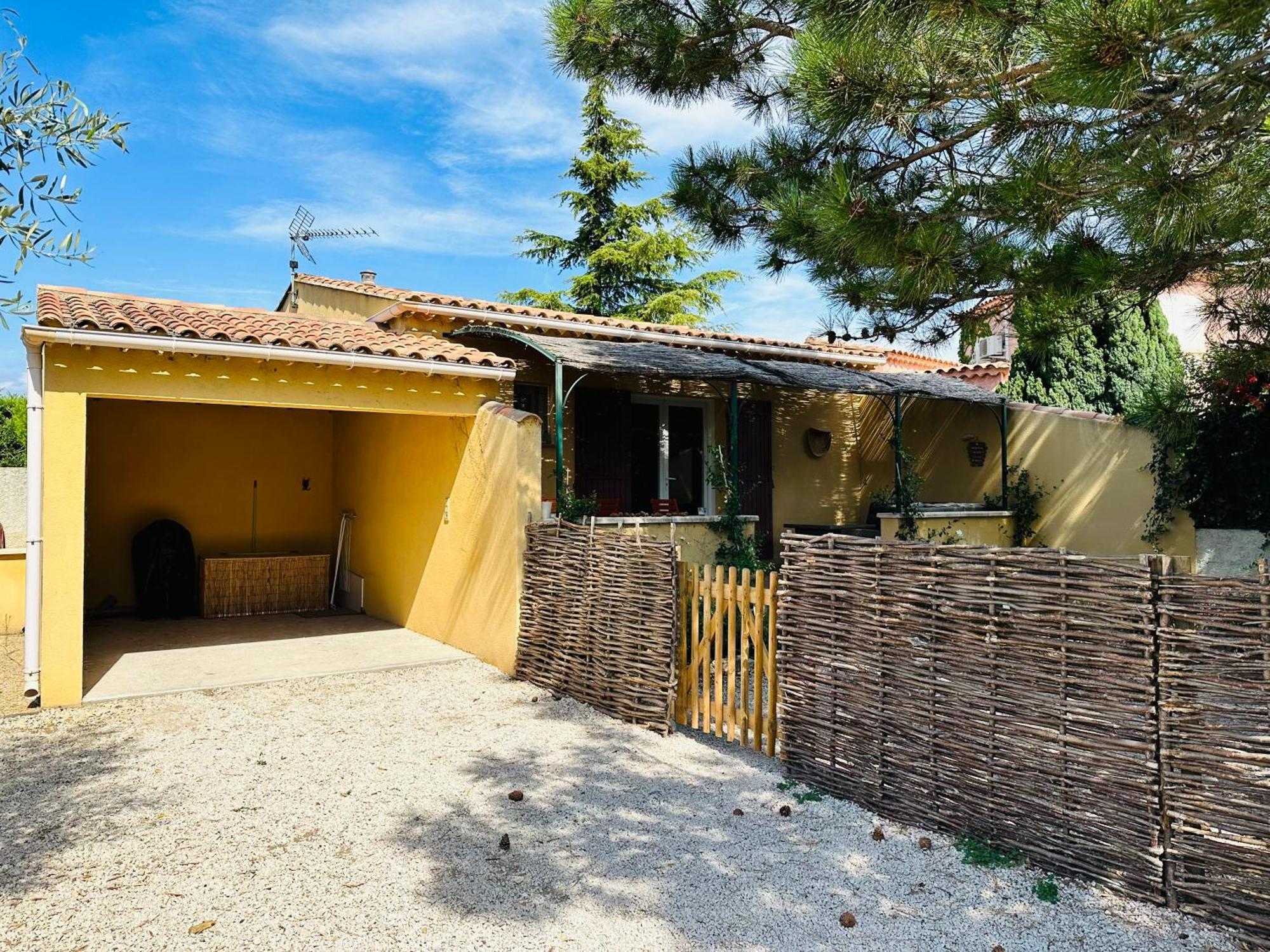 La Pitchoune : Gite Aux Pieds Des Alpilles ムリエス エクステリア 写真